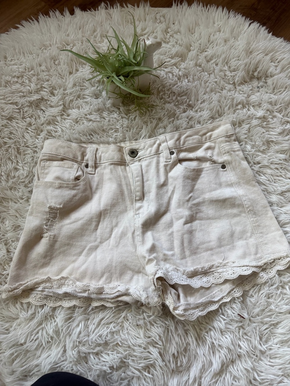 Dollhouse Cream Lace-Trim High-Rise white summer, spring high-rise Denim Shorts